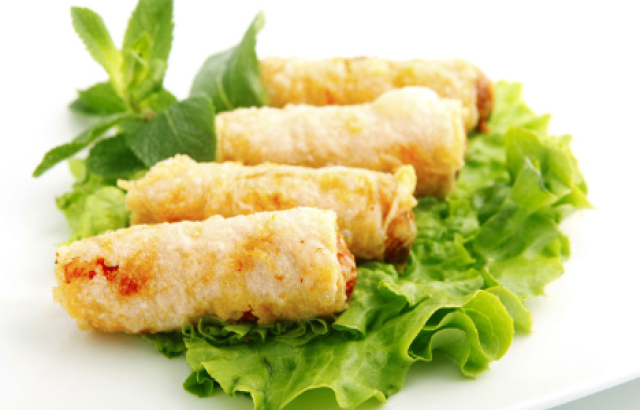 A8.Nêms au poulet(4 pièces)